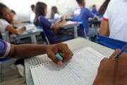 Educação da Bahia: entre grandes investimentos, velhos problemas e o desafio de transformar estrutura em aprendizagem